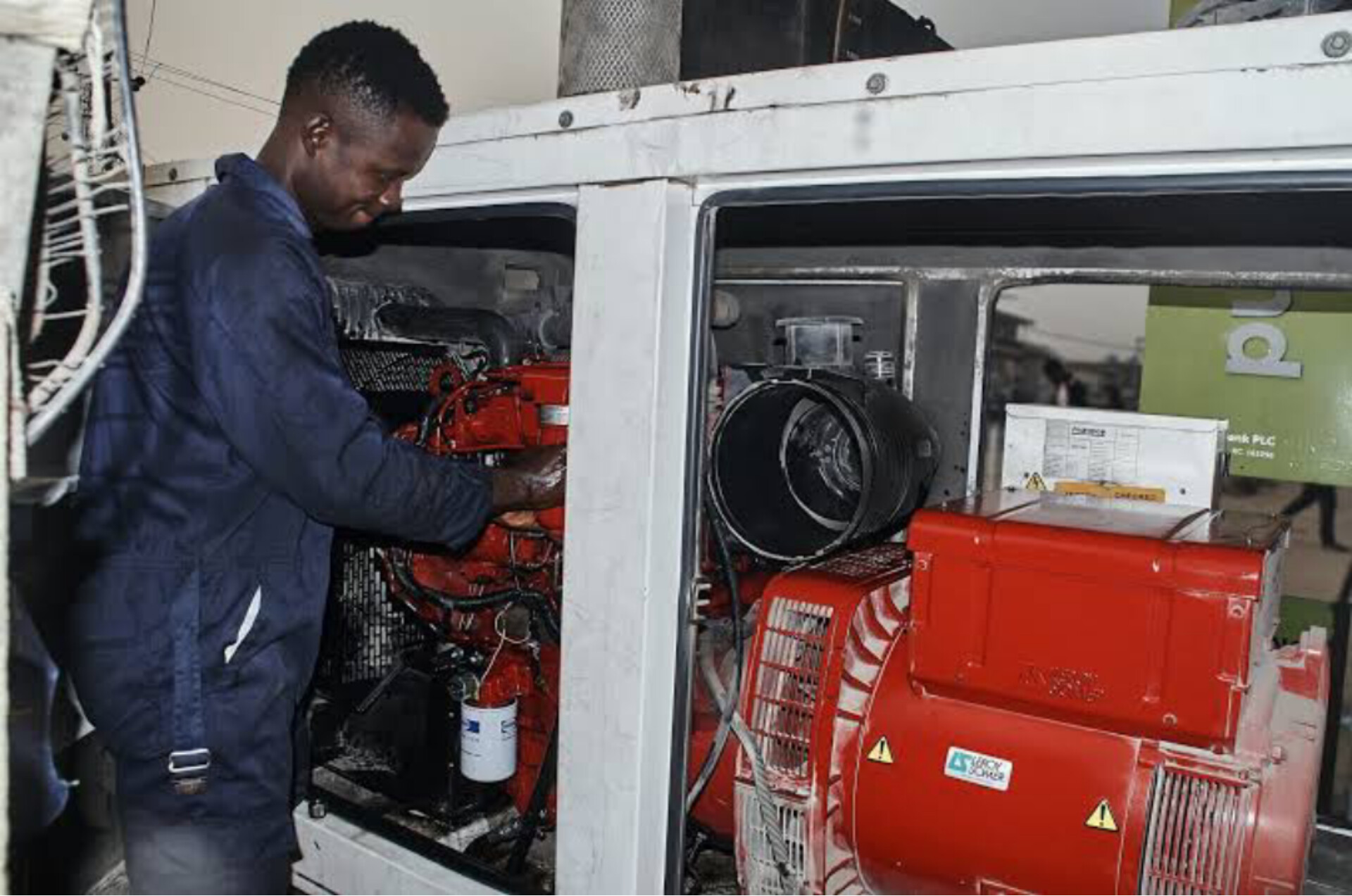 We repair all kinds of diesel Generator provider