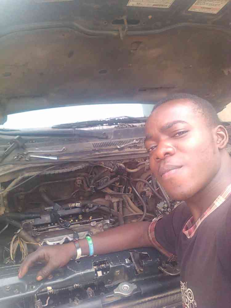 Motor engineer picture