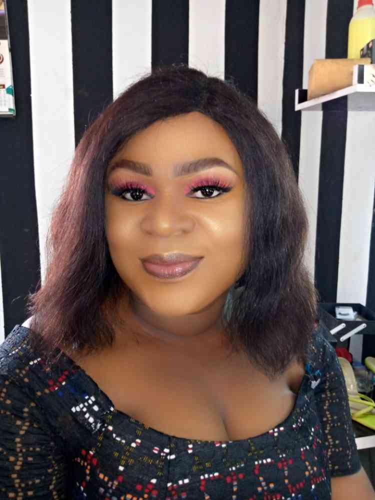 Seyi's Beauty Glam picture