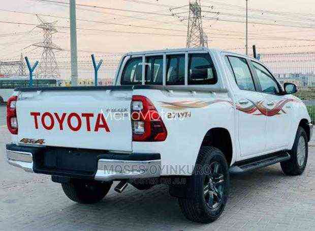 HILUX FOR HIRE