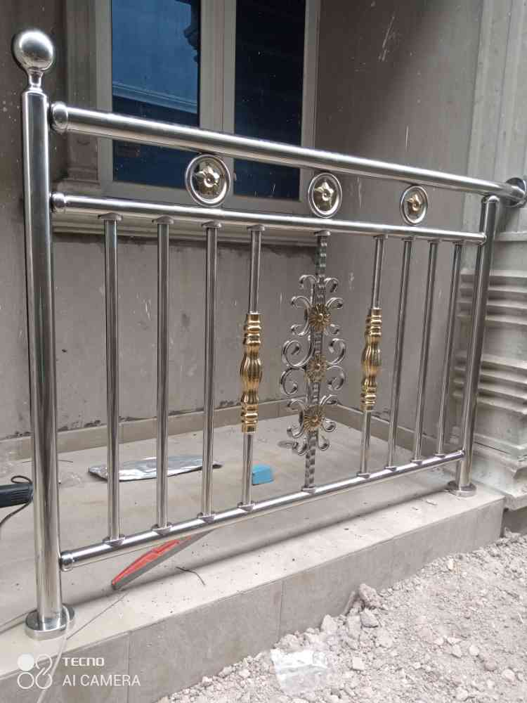 Quality Stainless steel Handrail installation picture