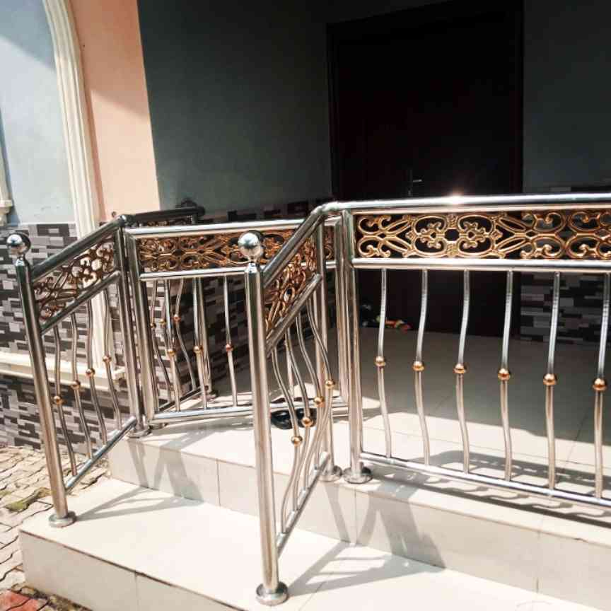 Stainless Railings Installation picture