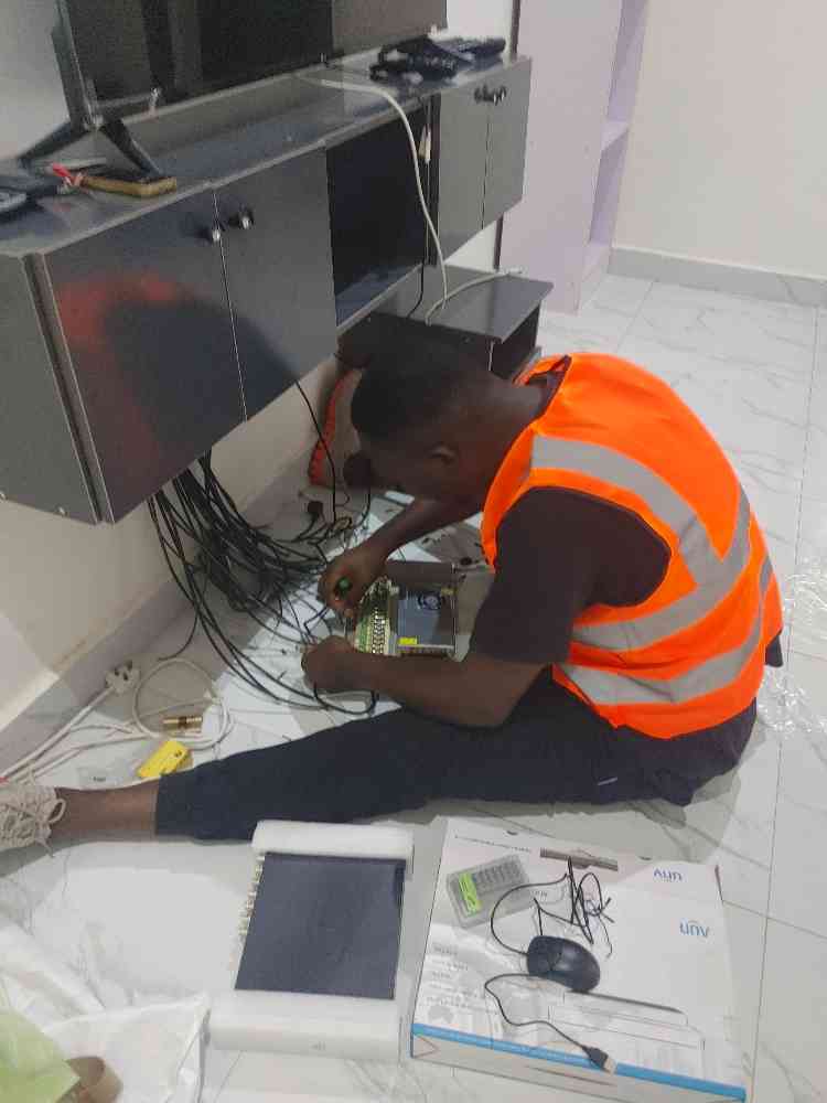 PROFESSIONAL CCTV CAMERA INSTALLATION SERVICE