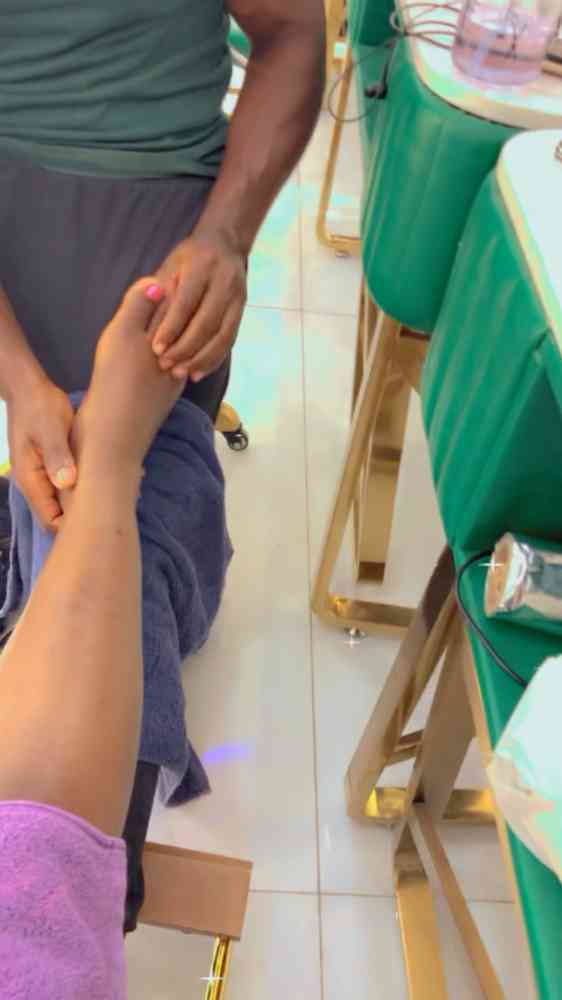 Annish Unisex Salon & Spa