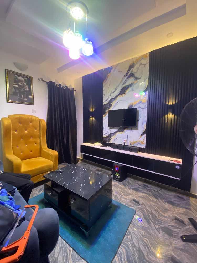 AdmicRoyale interiors picture