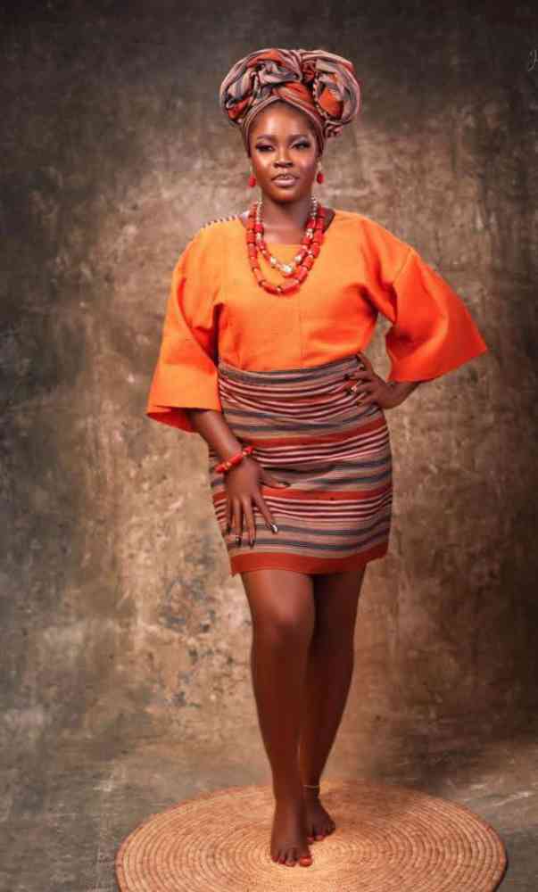 TIOLUWA TAILOR SERVICE picture