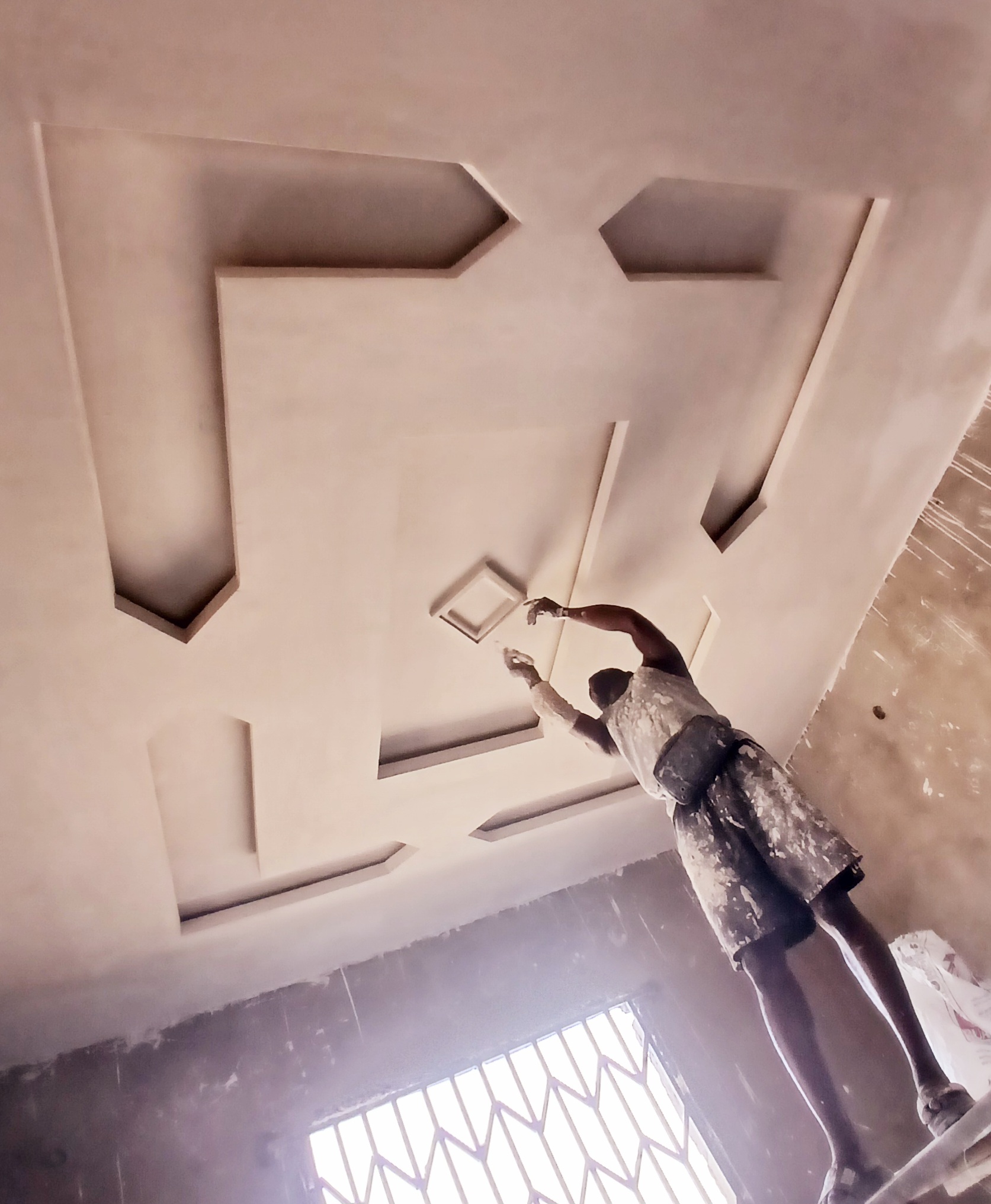 p.o.p installation expert picture