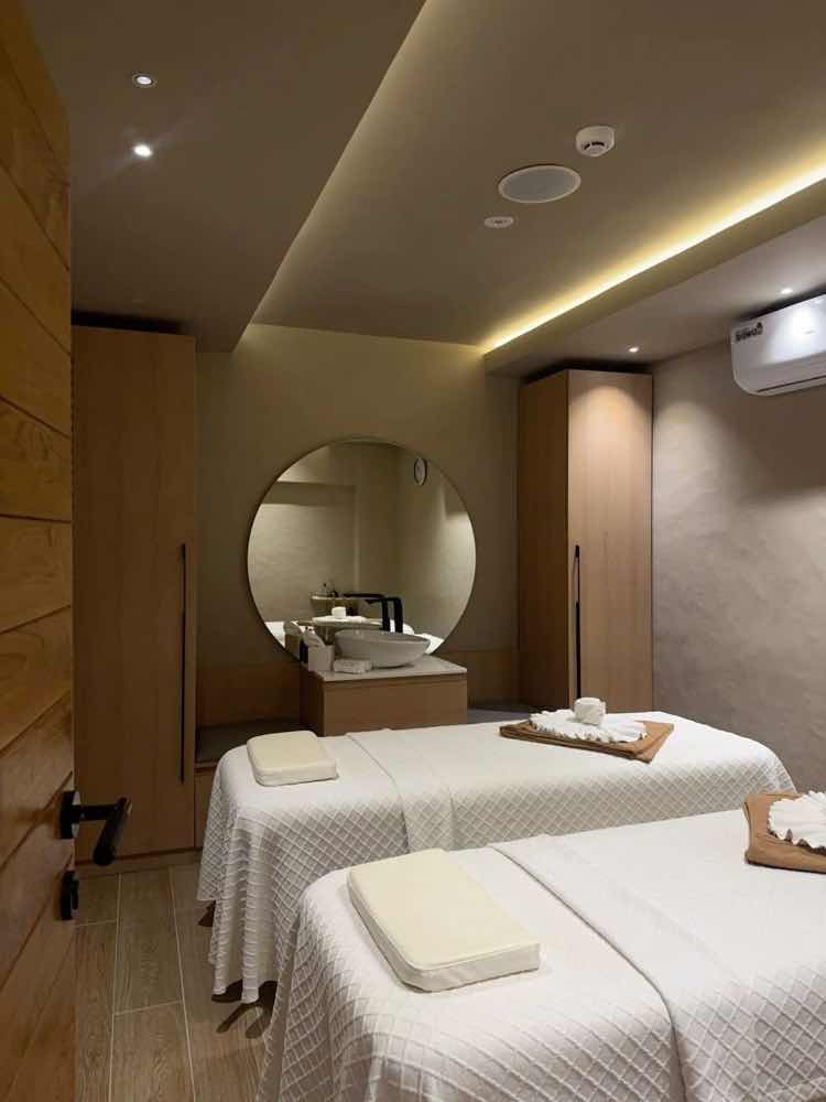 Ivytouch mobile massage