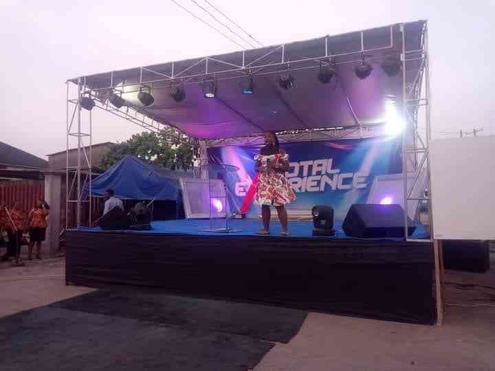 STAGE,LIGHTING,LED SCREEN  AND SOUNDS RENTALS picture