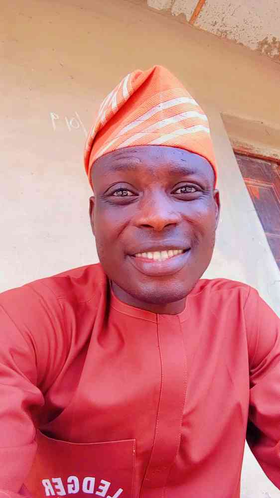 LEDGER MAN MULTINATIONAL FASHION DEIGNER picture