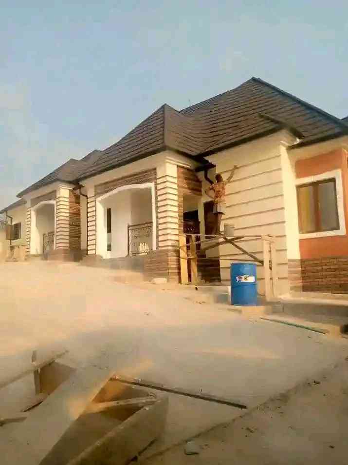 DE-KINGS PRODUCTION COMPANY