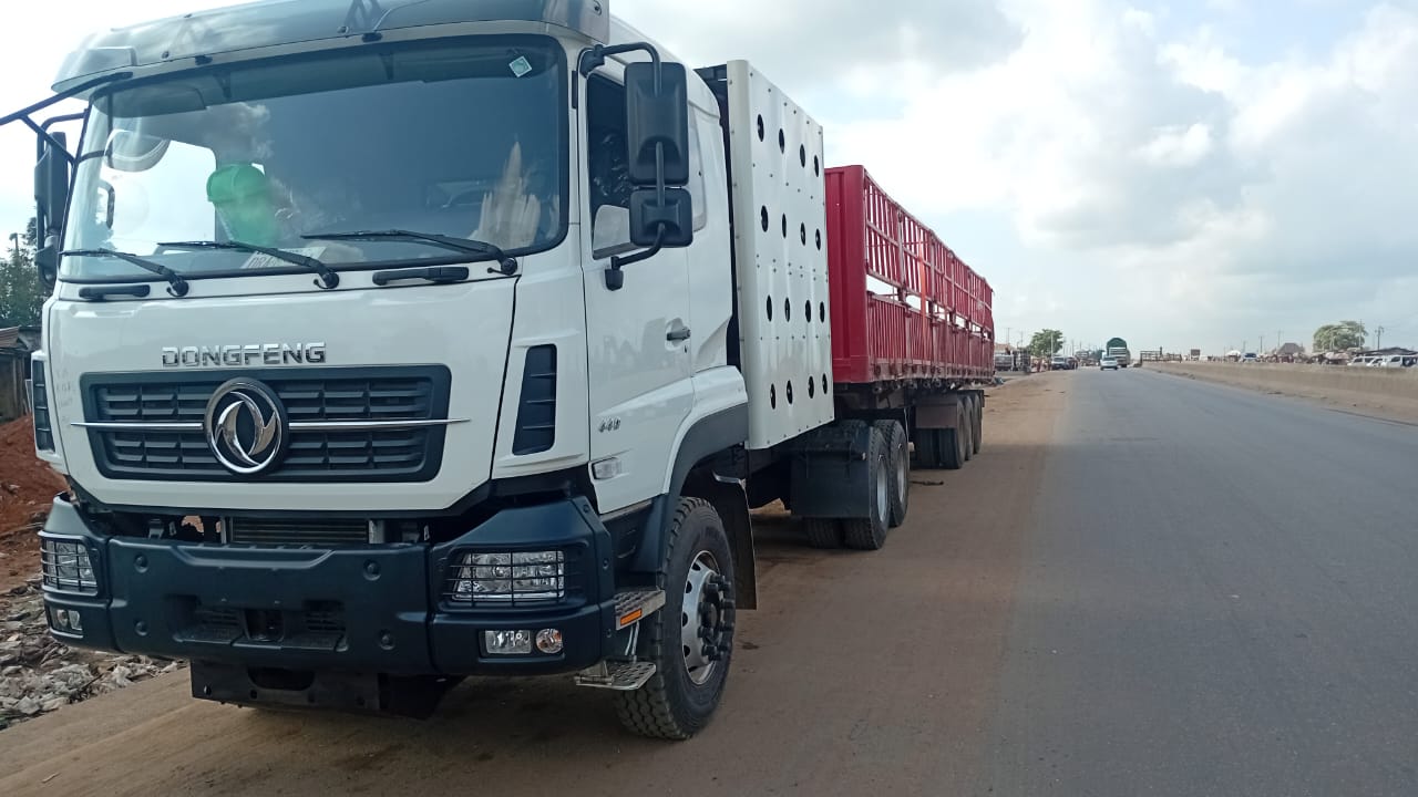 affordable truck and bus for hire