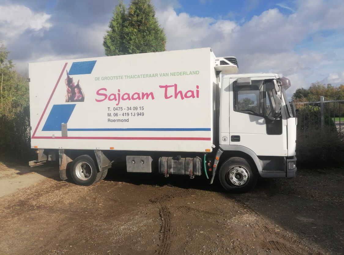 affordable truck and bus for hire
